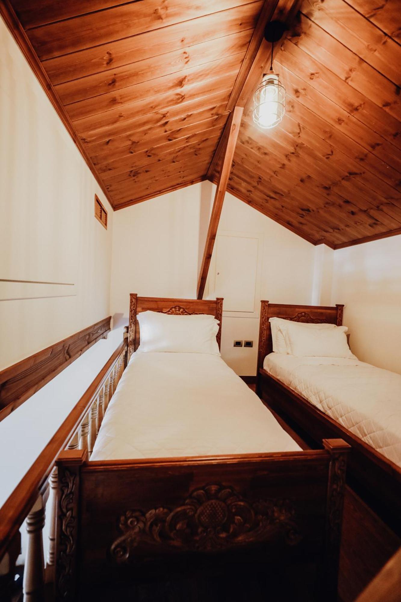 Kerculla Resort Gjirokastër Esterno foto