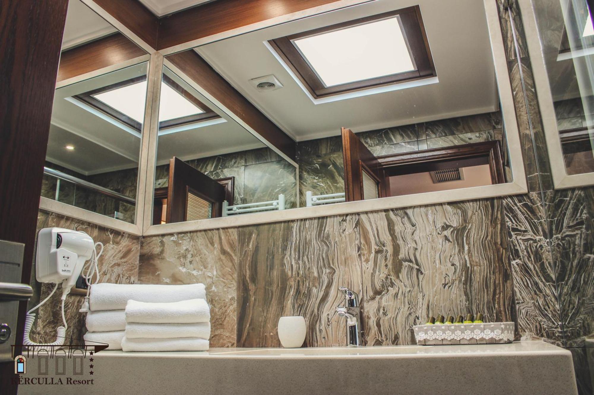 Kerculla Resort Gjirokastër Esterno foto