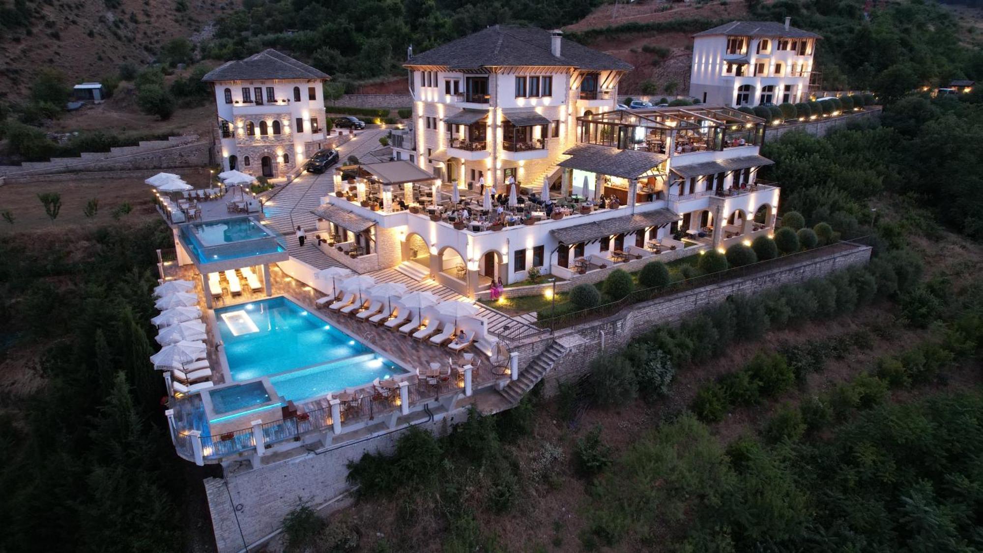 Kerculla Resort Gjirokastër Esterno foto