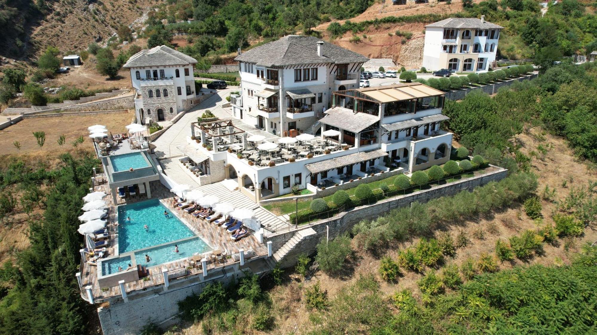 Kerculla Resort Gjirokastër Esterno foto