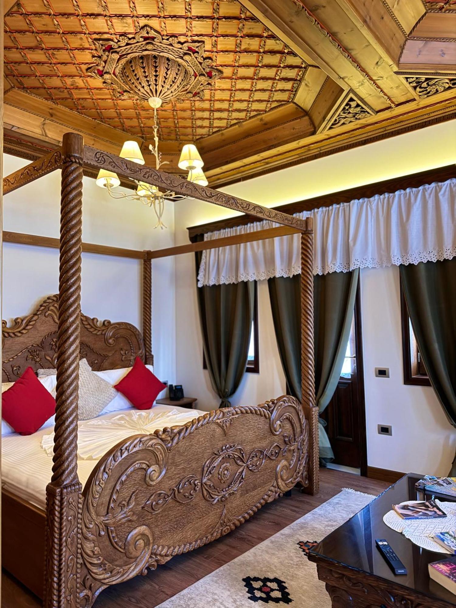 Kerculla Resort Gjirokastër Esterno foto